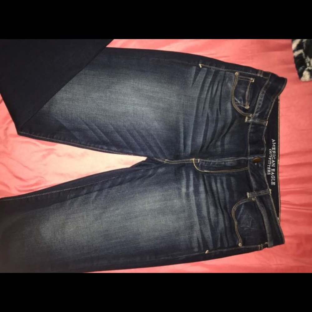 AMERICAN EAGLE REGULAR SKINNY JEANS